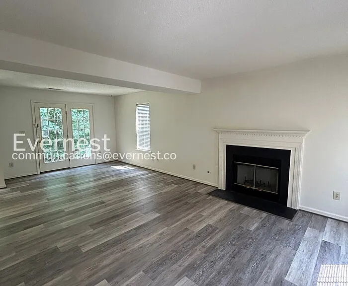 3985 Longhill Station Rd — Photo 5