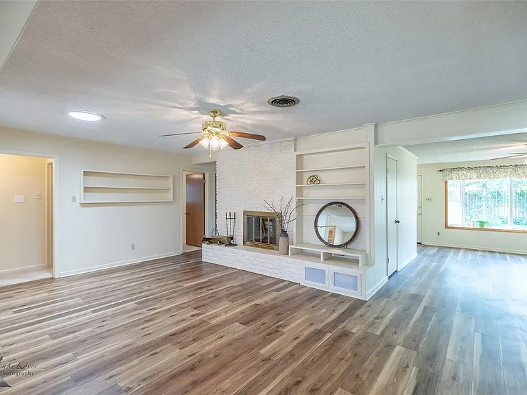 3317 Santa Monica Dr — Photo 13