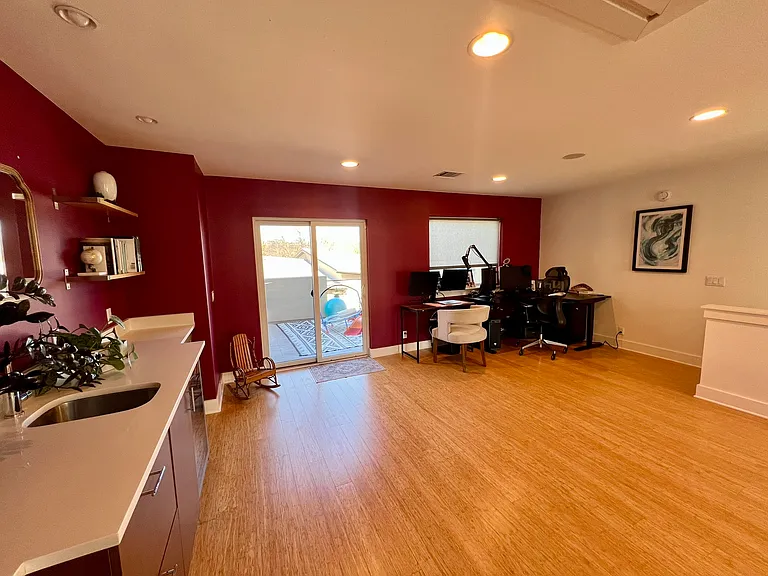 2118 Brackenridge St #2 — Photo 31