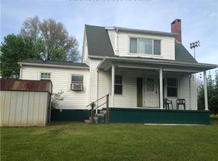 2724 Edwards Cir, Dunbar, WV 25064