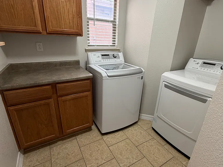 11481 Lucio Moreno Dr — Photo 30