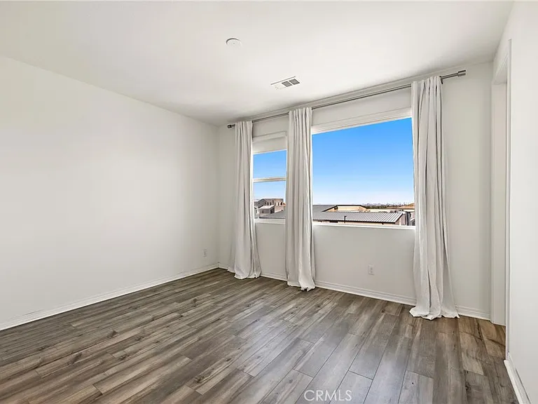 190 Sawbuck — Photo 13