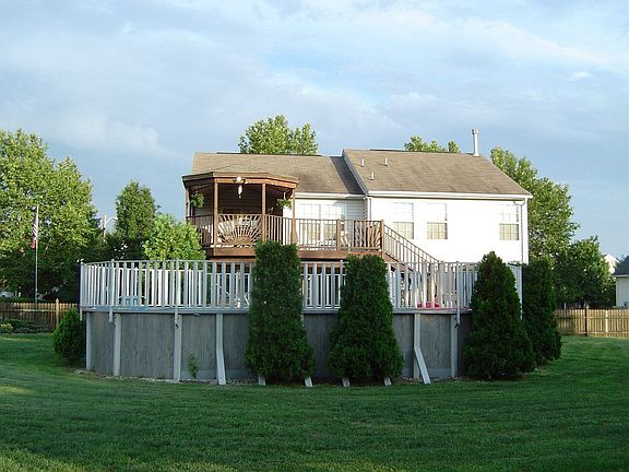 lot is 93x 208