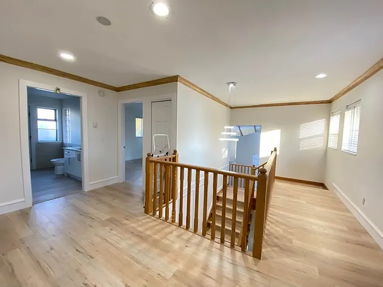 5263 Woodsworth St — Photo 15