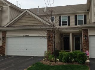 6N295B Whitmore Cir, Saint Charles, IL 60174