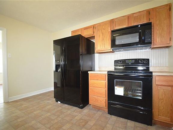 5th image of 340 Northwood Dr