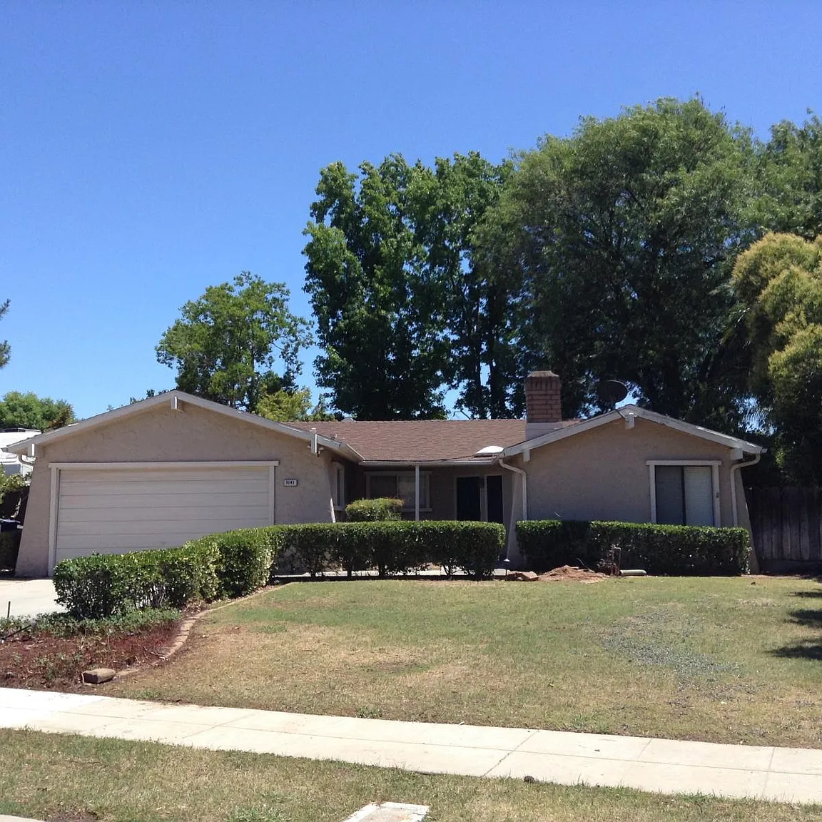 3141 W San Madele Ave photo 1