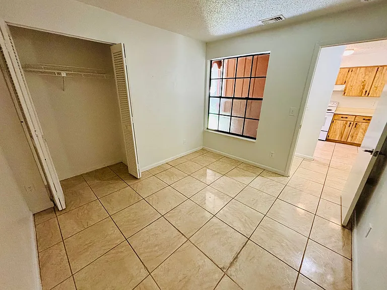 4193 New Haven Ct — Photo 15