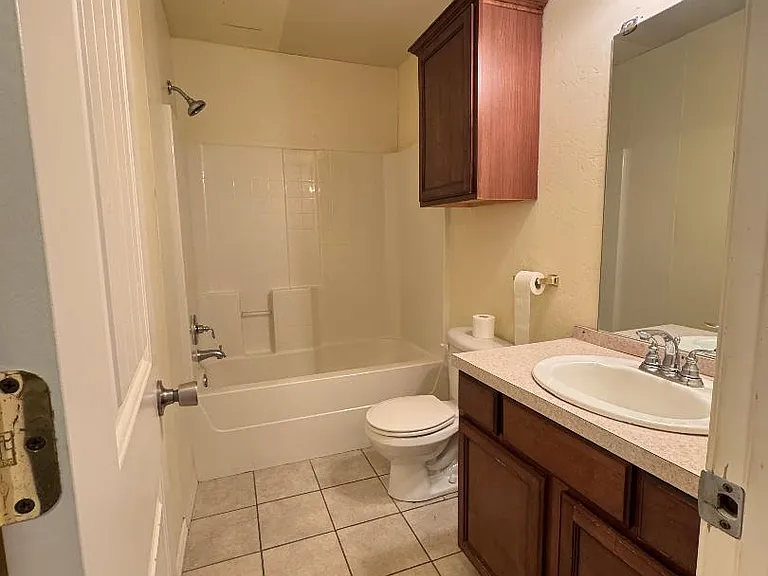 8016 S Klein Ave — Photo 19
