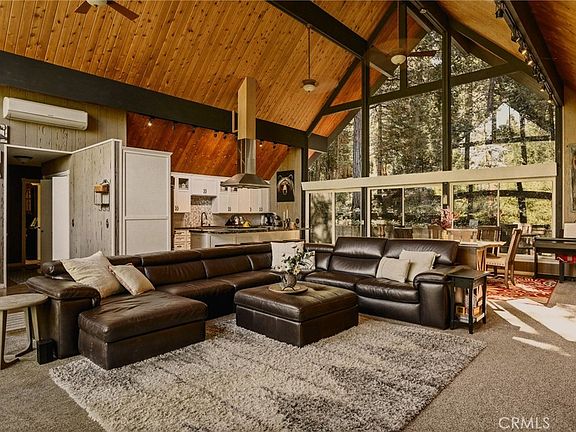 4th image of 779 Grass Valley Rd
