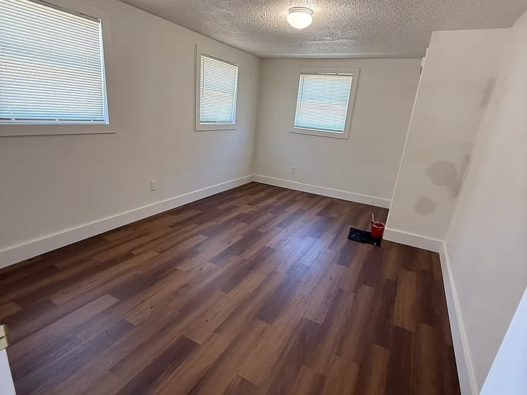 1502 W Grace St — Photo 10