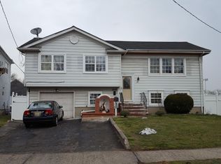 60 Louis St, Carteret, NJ