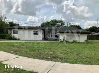 2930 NW 184th St, Miami Gardens, FL 33056
