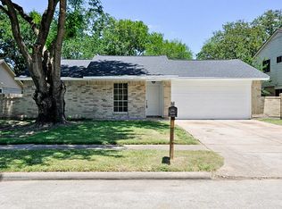 16831 Rippling Mill Dr, Sugar Land, TX 77498