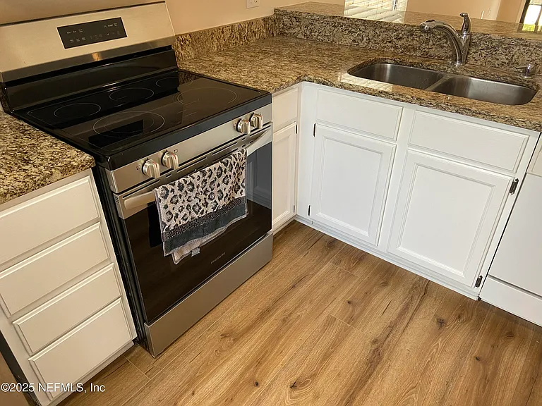 2075 Gail Ave — Photo 21
