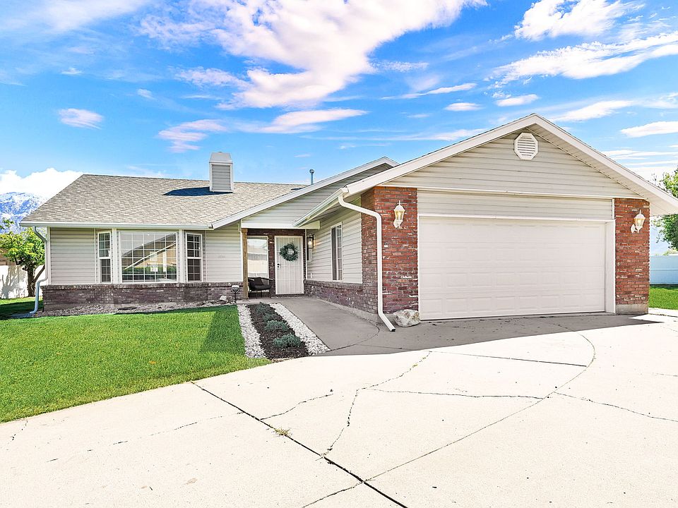 1st image of 2476 W Clydesdale Ct N