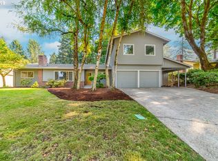 1545 Russet Dr, Eugene, OR 97401
