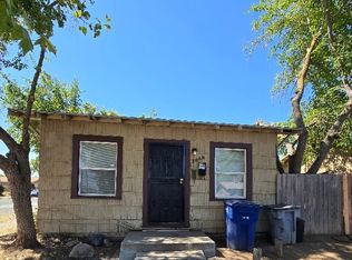 3066 E Montecito Ave, Fresno, CA 93721