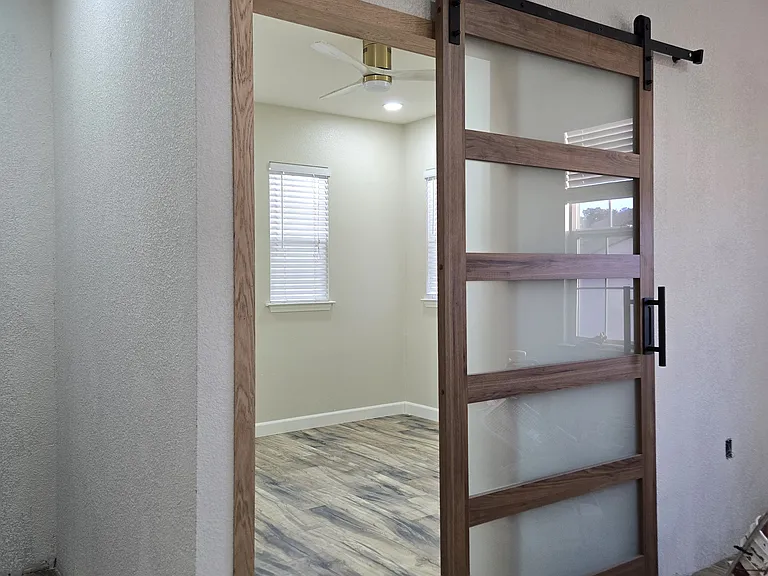 558 W Privado Way — Photo 18