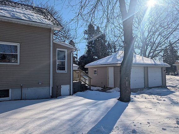 4th image of 2346 Black River St