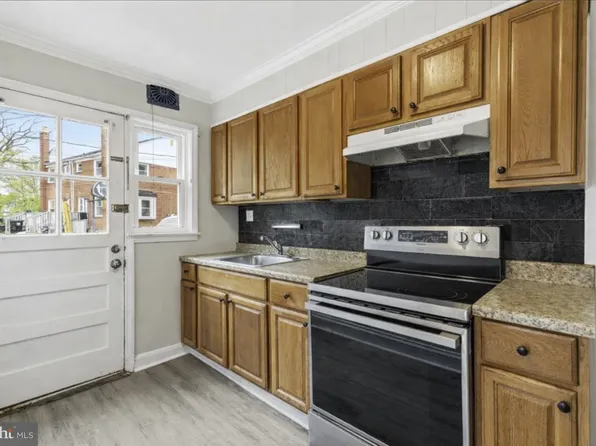 1107 N Marlyn Ave, Essex, MD 21221