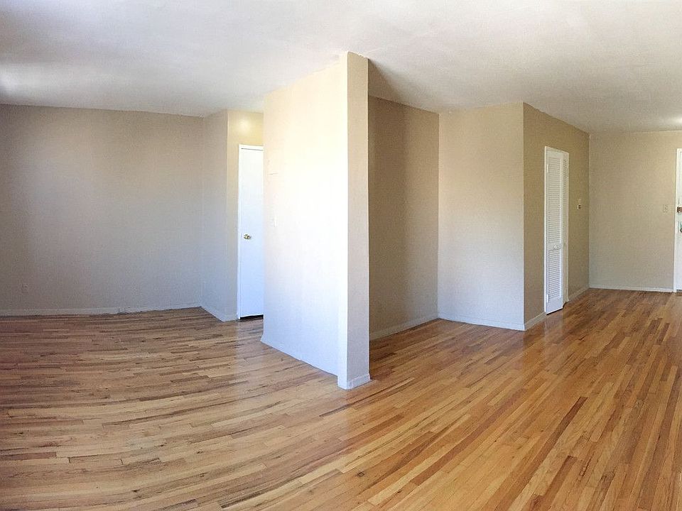 1st image of 490 New York Ave APT 3F