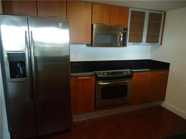 1 bed, 643 sqft, $2,800 — Photo 3