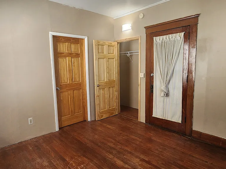 414 Perrin St #1 — Photo 9
