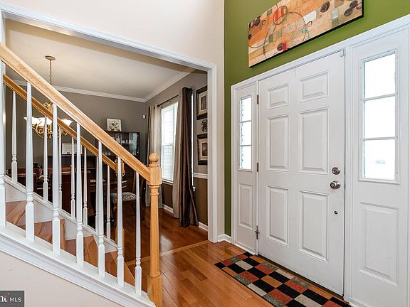 5th image of 532 Crestwood Ln