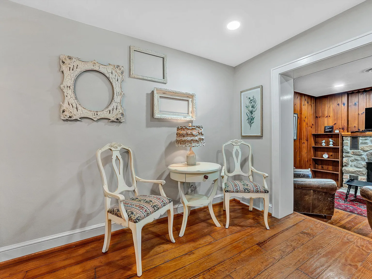 2 bed, 1100 sqft, $2,500 — Photo 3