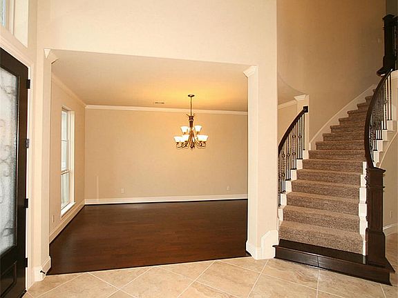 4th image of 27607 Lakeway Trail Ln