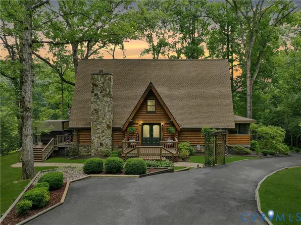 4731 N Waterside Dr, Lanexa, VA 23089