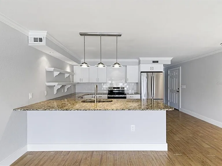 2424 W Tampa Bay Blvd #G104 — Photo 12