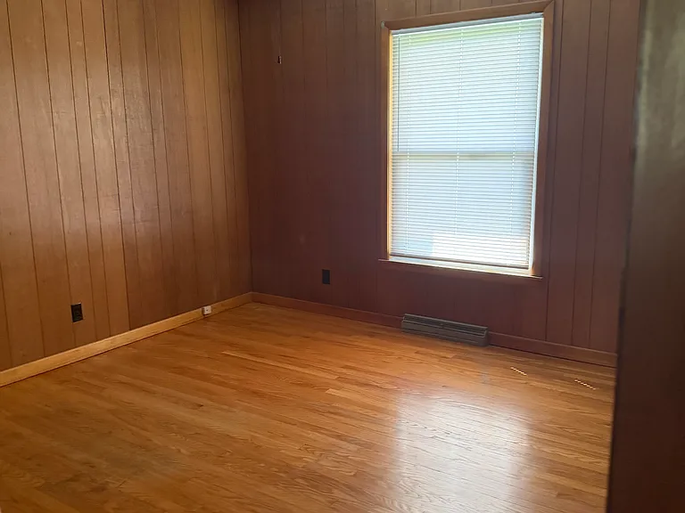 230 Park Circle Dr W — Photo 10