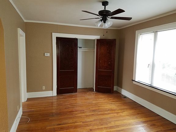 3rd image of 4027 Meramec St APT 2