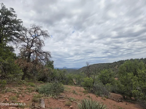 435 S Arizona Rd, Ash Fork, AZ 86320