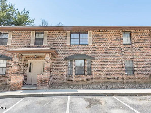 810 Highland Dr APT 1402, Knoxville, TN 37912