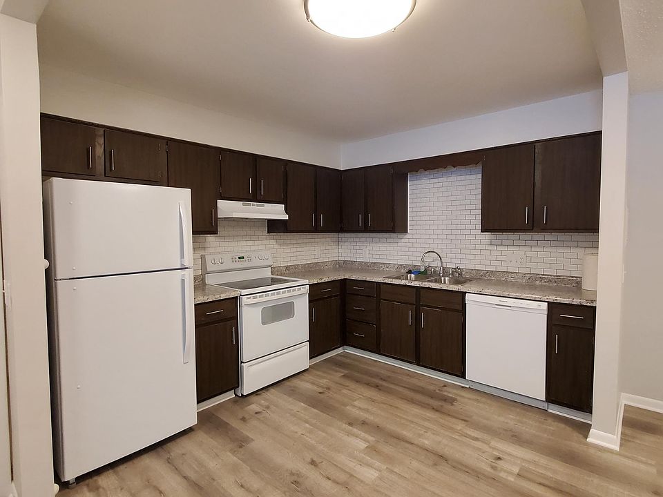 1st image of 1550 E Front St #404