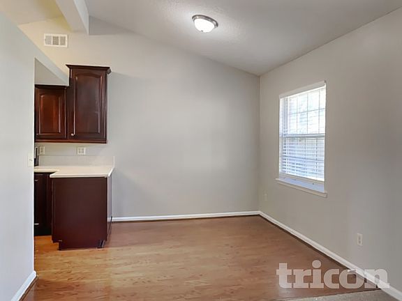 5th image of 4399 Princess Labeth Ct W