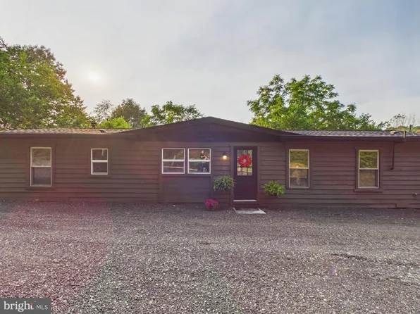 3997 Trone Rd, Glenville, PA 17329