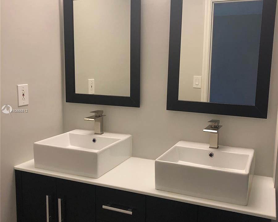 1st image of 1375 Hampton Blvd