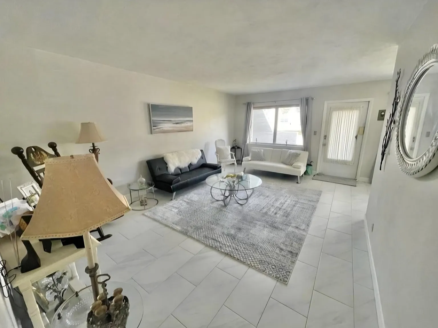 2 bed, 1.0 bath, 700 sqft, $1,800 — Photo 3
