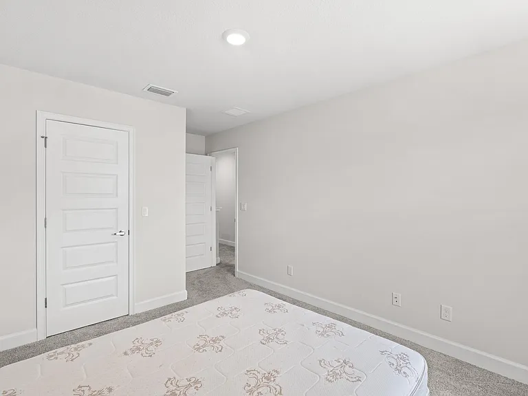 692 NE Turtleback Trl — Photo 31