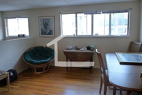 4th image of 133 Glenville Ave