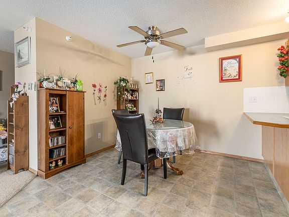 4th image of 217-260 Duston St #217