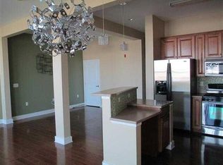 3 Greenwich Dr APT 100, Jersey City, NJ 07305