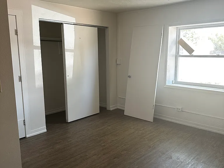 1507 & 1511 San Juan Ave — Photo 9