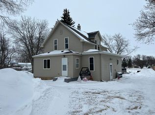 415 105th St, LEROY, MN 55951