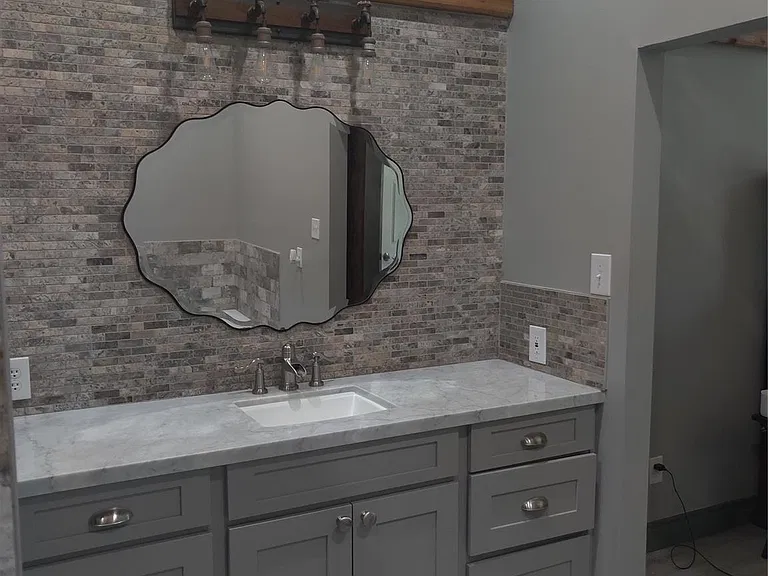 644 Durham Dr — Photo 8
