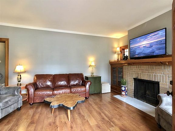 3rd image of 1317 Lincoln Ave